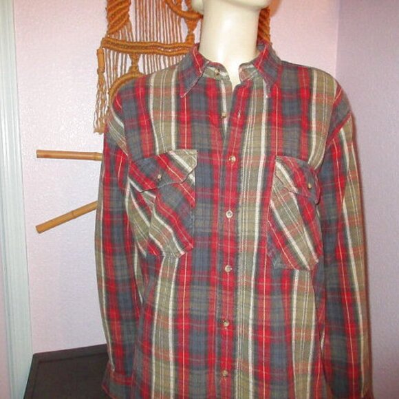 Vtg Woolrich Mens Shirt Size L Flannel Shacket Button Up Long Sleeves Work Barn - Picture 2 of 11